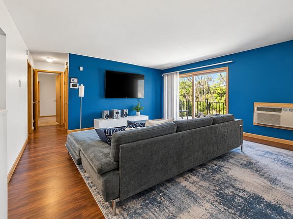 3rd image of 1900 Canal St APT 2D