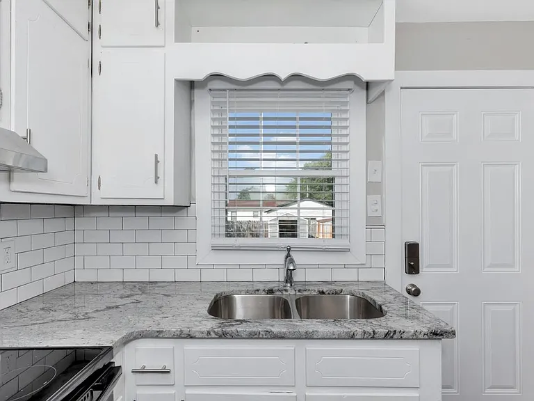 3116 Hale Dr SW — Photo 15