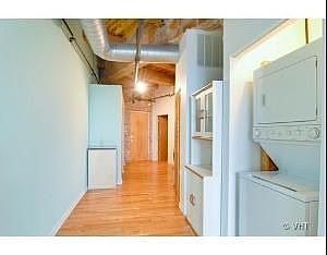 2nd image of 2310 S Canal St Unit 415