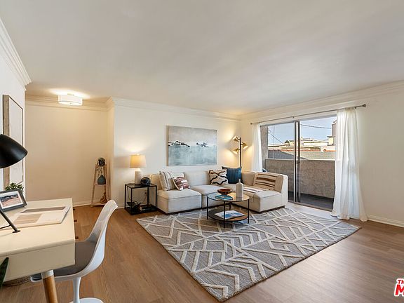 3rd image of 1021 12th St APT 203