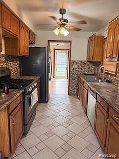 3rd image of 24624 Melody Rd