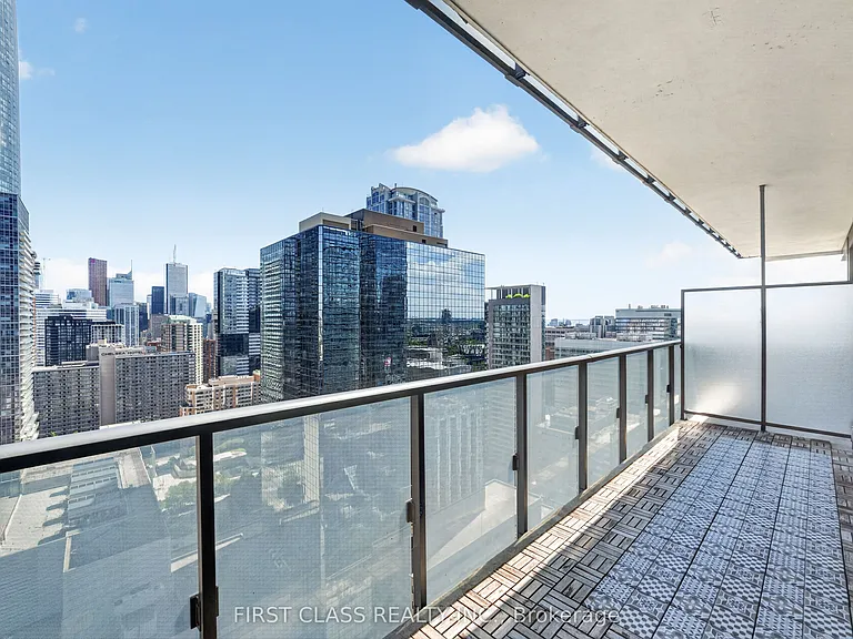 15 Grenville St #2902 — Photo 24