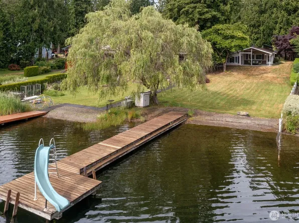 31089 E Lake Morton Drive SE, Kent, WA 98042