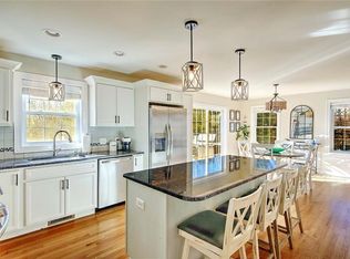 58 Clearview Dr, Richmond, RI 02892