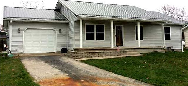 1st image of 104 9th St