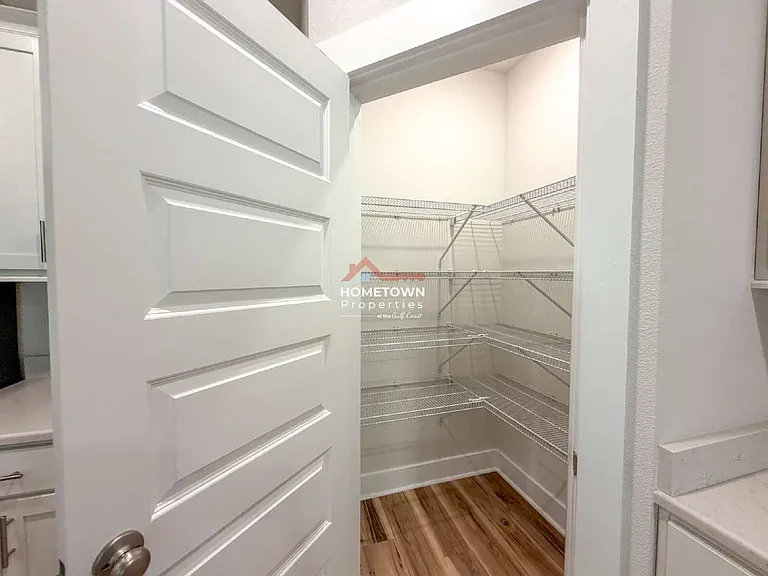 220 Camellia Dr — Photo 13