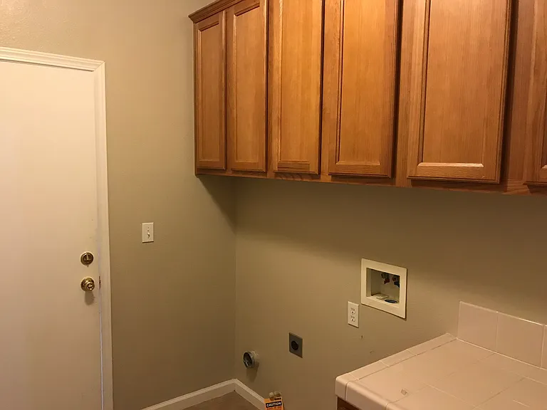 1217 Florence Ave — Photo 19