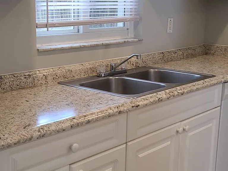 13793 Yarmouth Dr — Photo 7