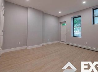 820 Macon St #2A, Brooklyn, NY 11233