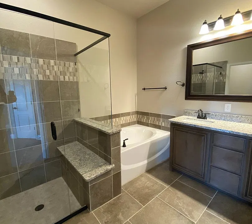 313 Richard St