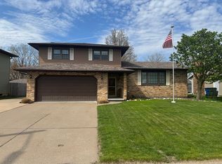 2122 W 31st St, Davenport, IA 52804