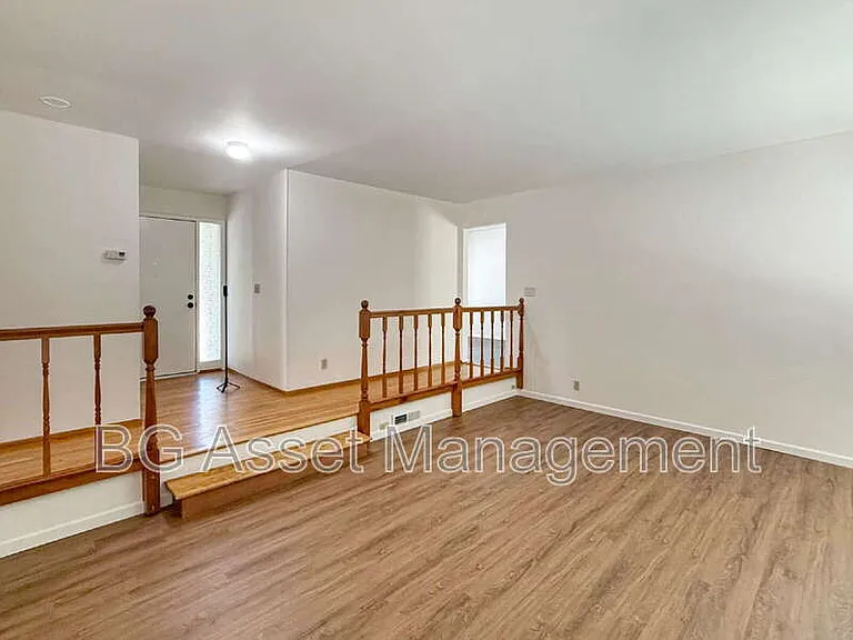 2672 Doidge Ave — Photo 17