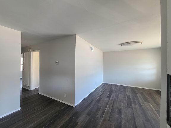 2nd image of 131 W 50th Ct N