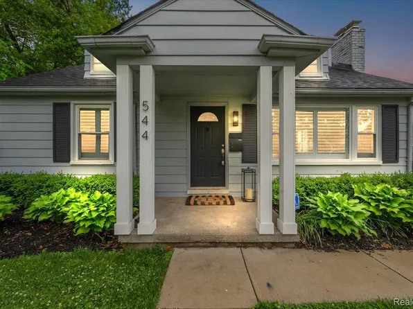 544 S Webik Ave, Clawson, MI 48017