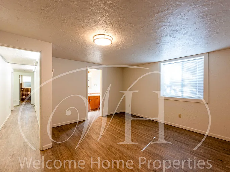 427 SW Bade Ave — Photo 23