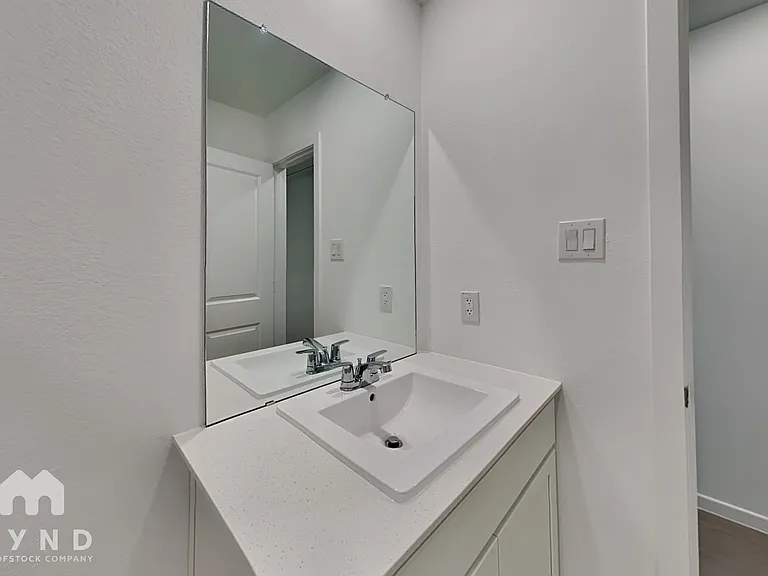 940 Capracotta Dr — Photo 13