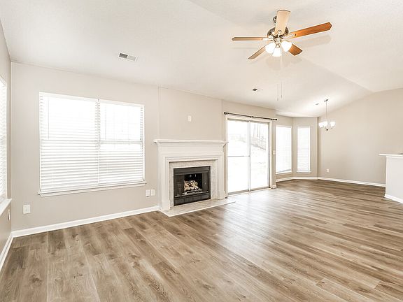 4th image of 11016 Pale Hickory Ln