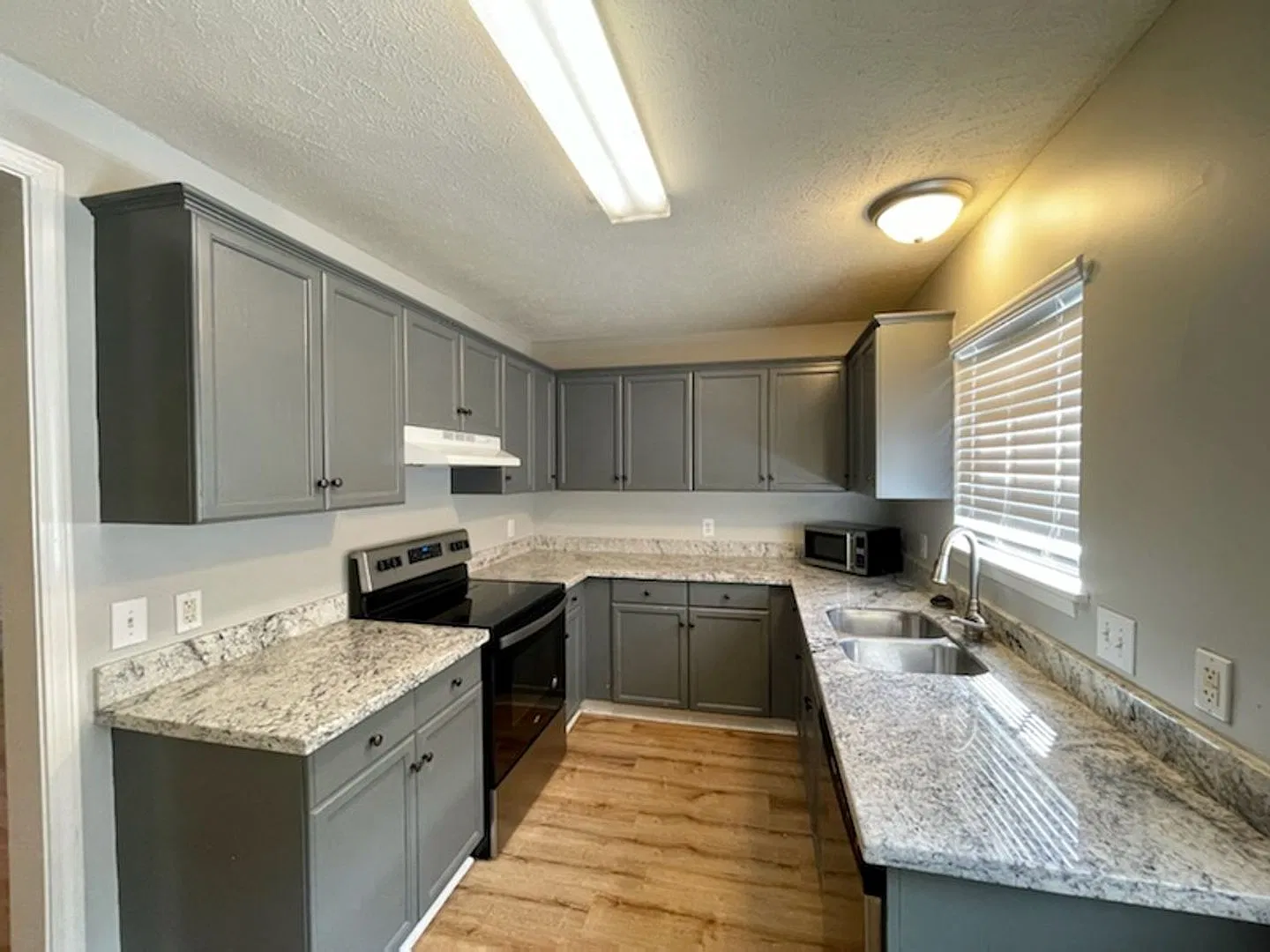 Bellegrove Condos — Photo 3