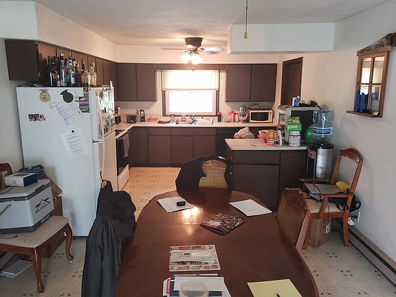 4th image of 110 & 1/2 Roosevelt St