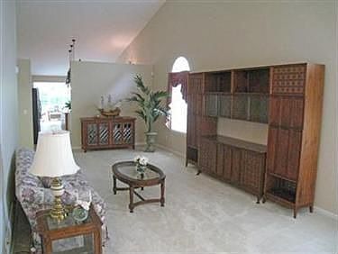4th image of 8237 Montridge Ct