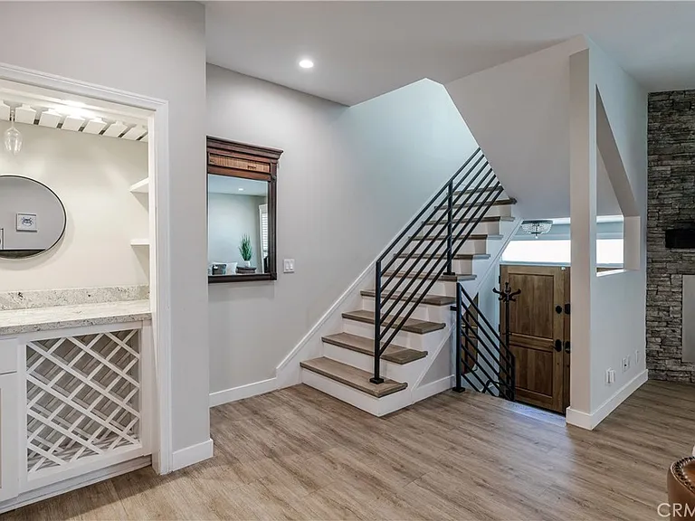 1219 S Catalina Ave — Photo 22