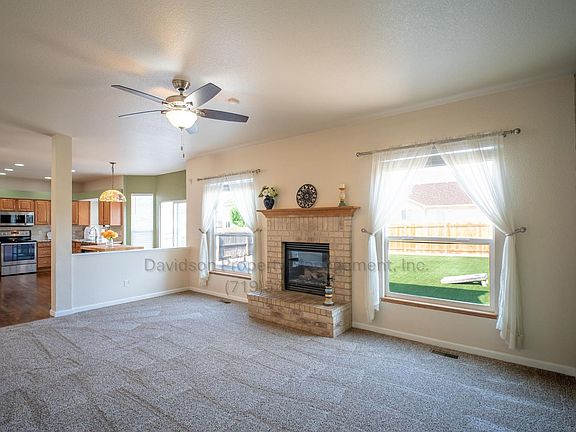 4th image of 3350 Castellon Dr