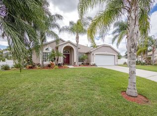 135 Henue Ct, Davenport, FL 33896