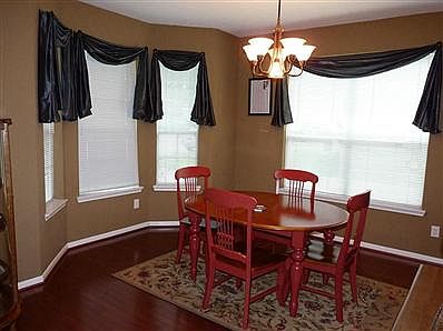 3rd image of 5113 Carefree Dr