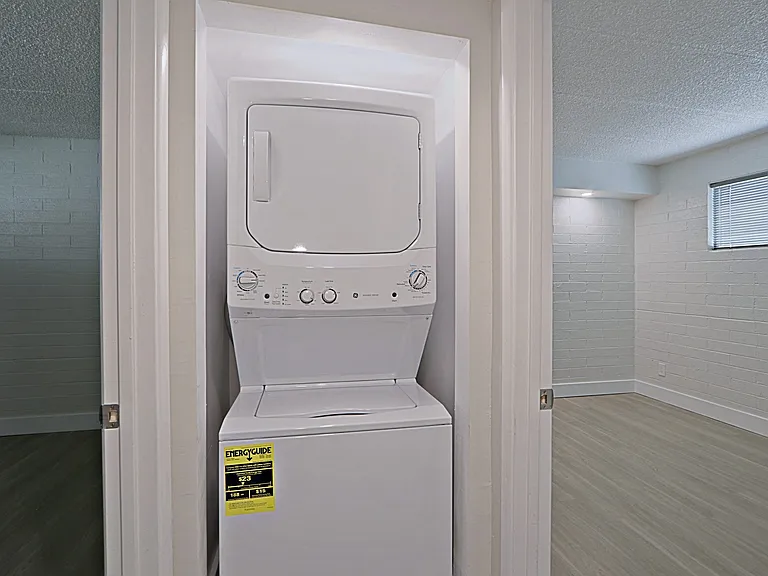 Pierson Place Apartments — Photo 6