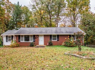 1278 Wedgewood Dr, Winston Salem, NC 27103