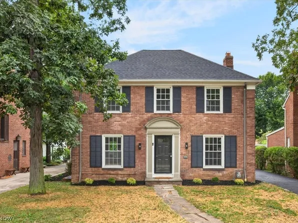 2448 Charney Rd, University Heights, OH 44118