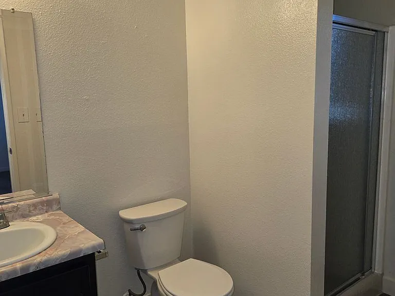 545 Bluefield Ave — Photo 9