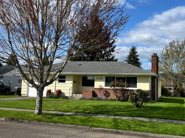 2838 Maple St, Longview, WA 98632