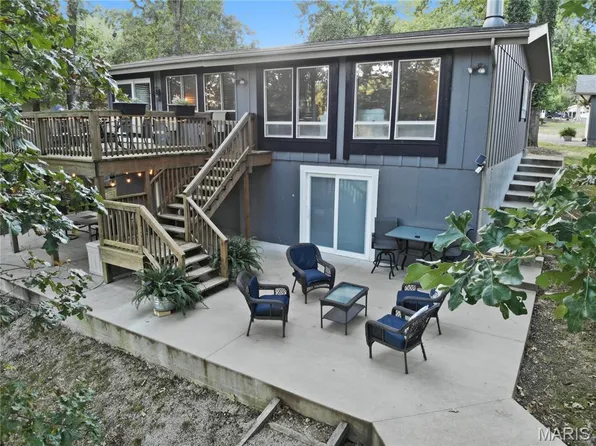 160 Westlake Trl, Litchfield, IL 62056