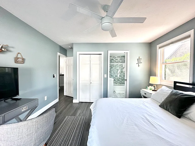 90 Wolcott Ave #1 — Photo 8
