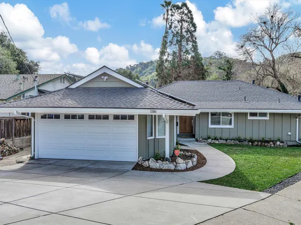 2350 Gerz Ct, Pinole, CA 94564