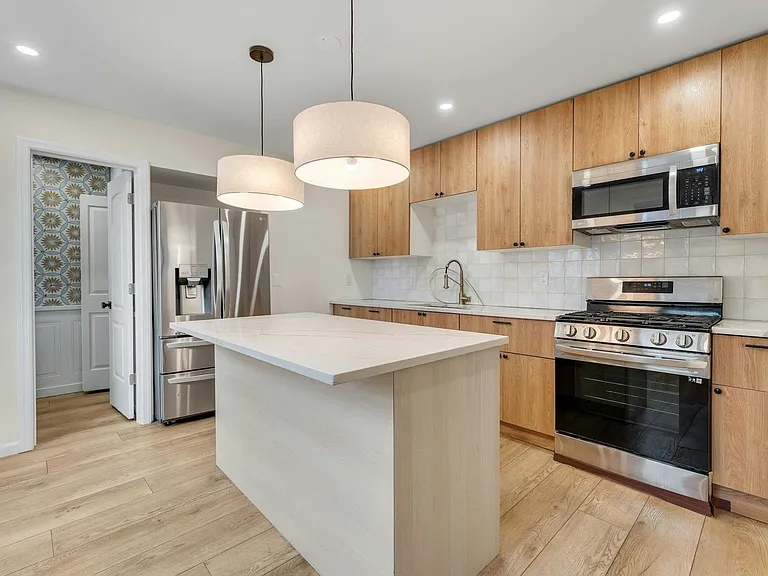 316 Palisade Ave #A — Photo 1