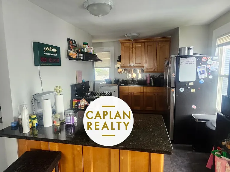 92 Townsend Ave #2F — Photo 12