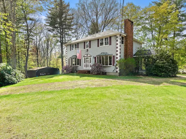 8 Wildbrook Drive, Plaistow, NH 03865