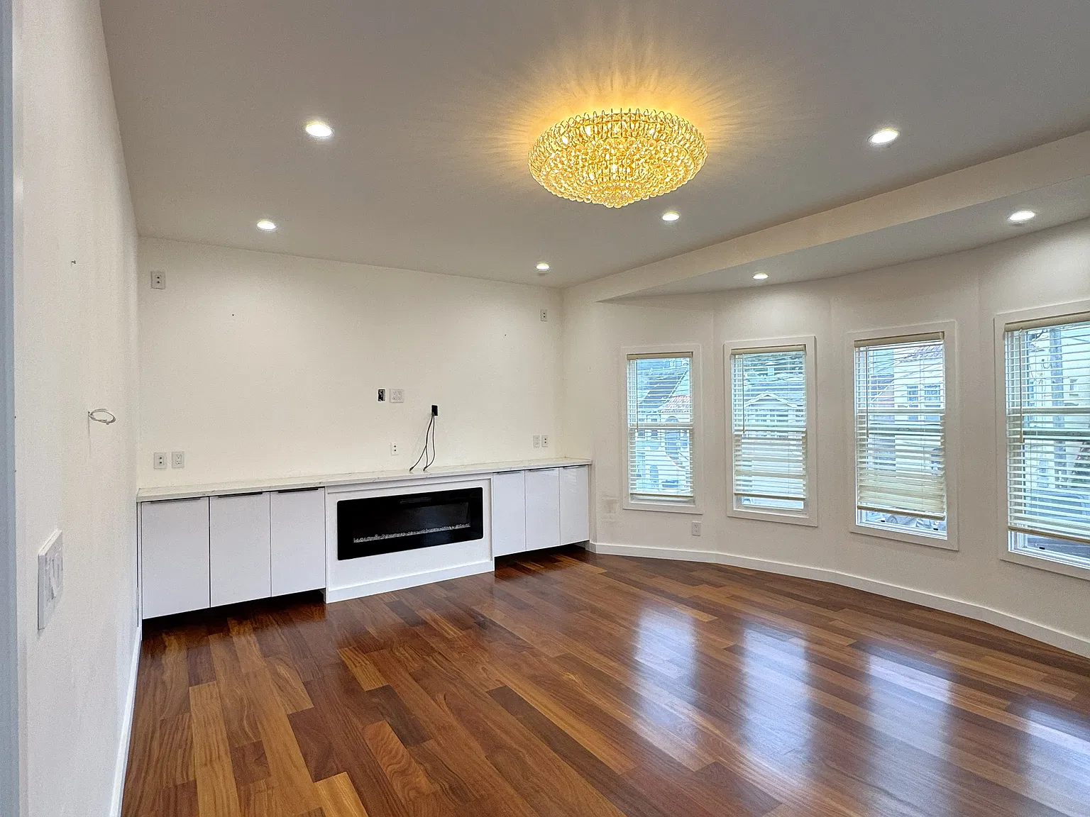 3 bed, 1120 sqft, $7,000 — Photo 4
