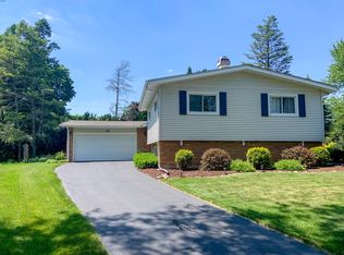 528 S 5th St, Dundee, IL 60118