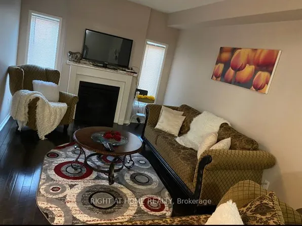 530 Lolita Gdns, Mississauga, ON
