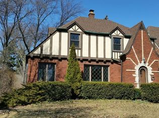 294 Southcote Rd, Riverside, IL 60546