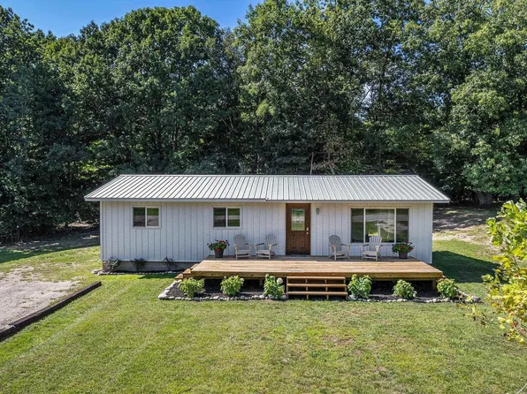 1166 Bellows Ave, Frankfort, MI 49635