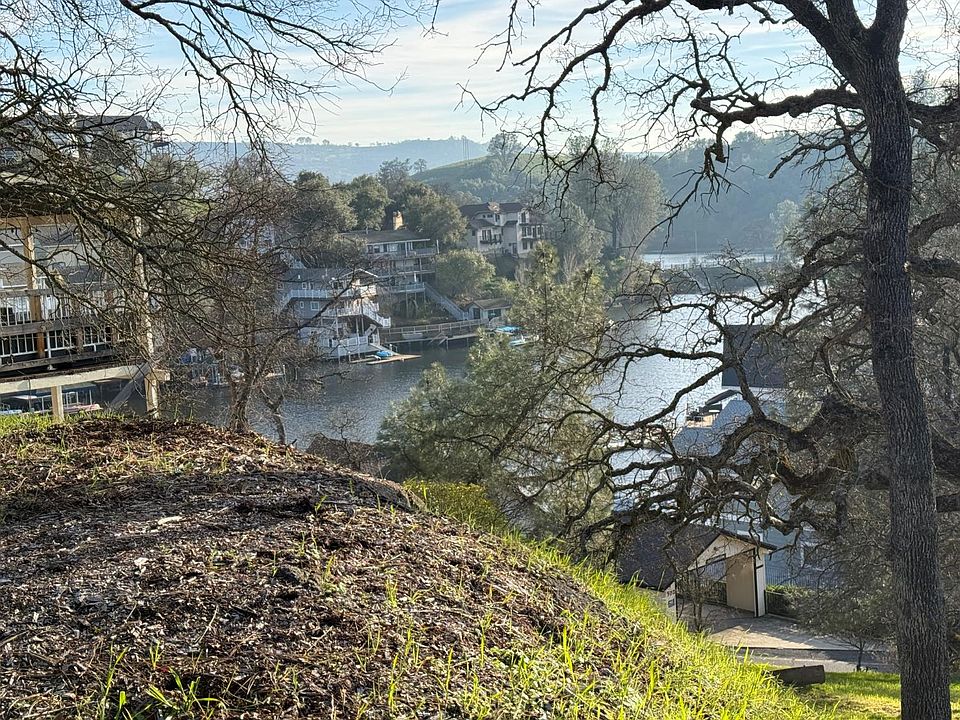 1st image of 257 Thomson Ln