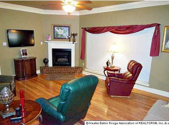 2nd image of 9129 Jordan Dr