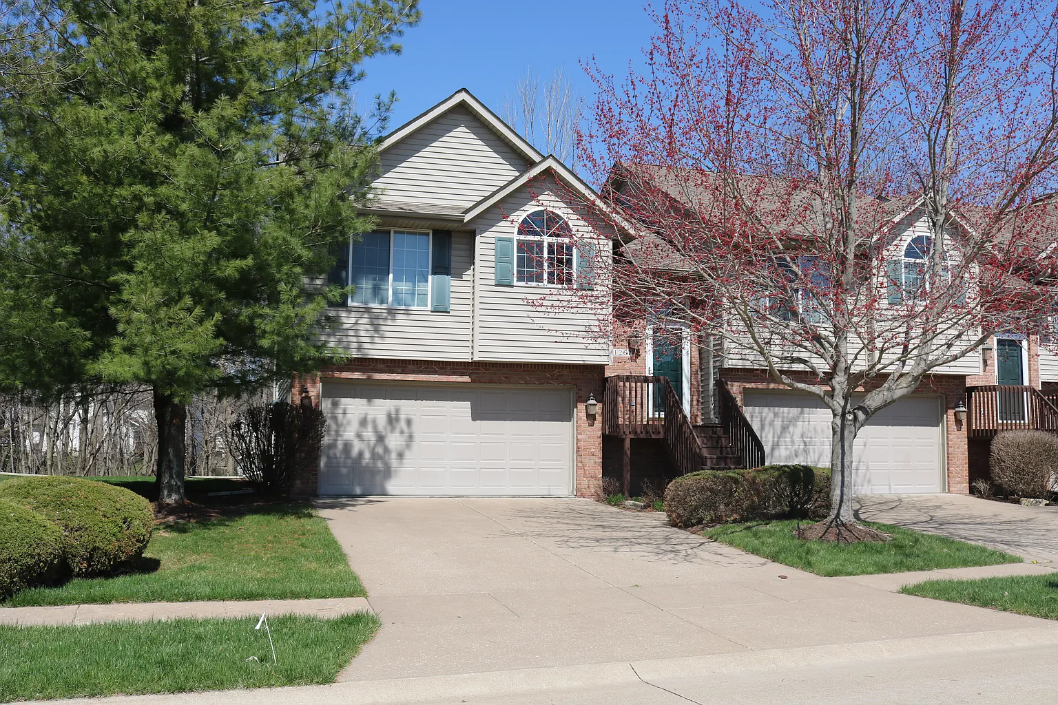 1267 33rd Avenue Cir photo 1
