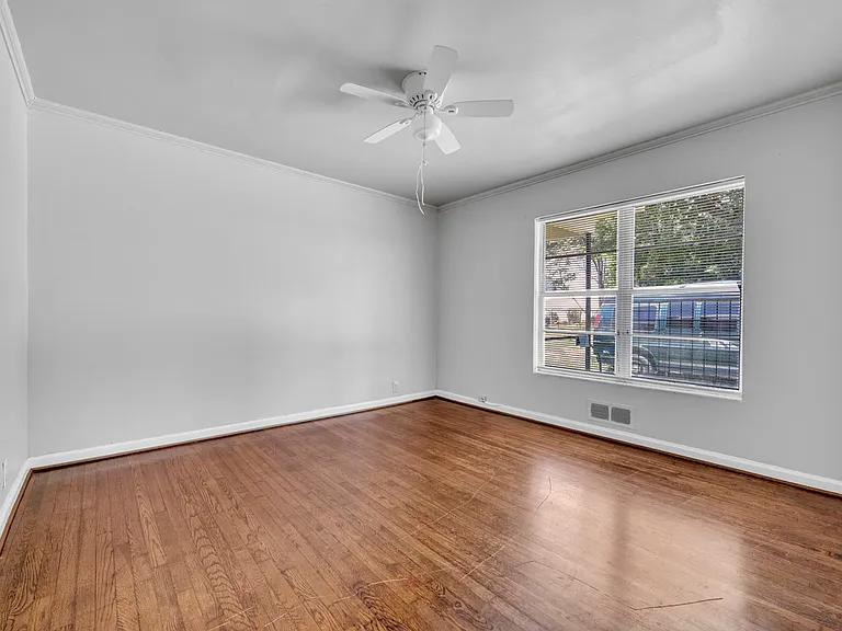 622 Jefferson Ave — Photo 4