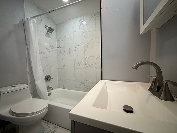 4th image of 72 Rock St #C