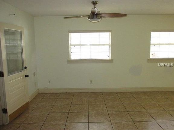 3rd image of 4713 Fontana St